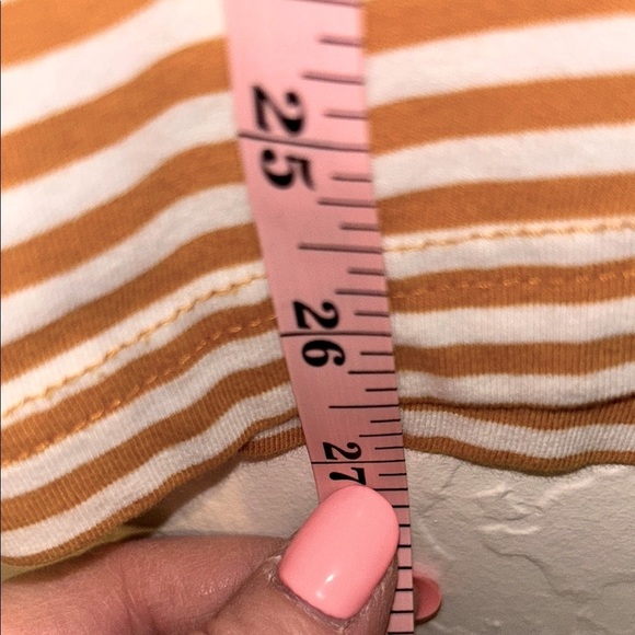 H&M Women’s Light Brown or Dark Mustard & Tan T-Shirt. Slim fit. Small. So soft - Picture 7 of 11